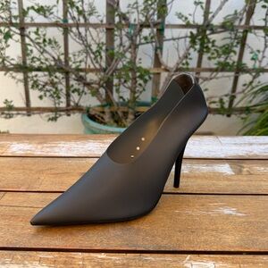 YEZZY season 7 rubber heels